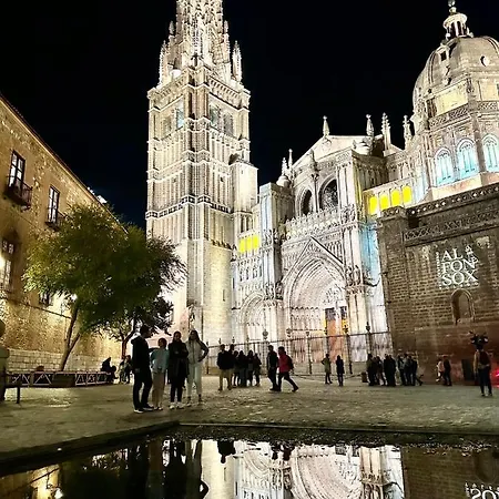 Apart. Entrepatios * Toledo